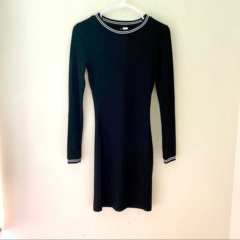 H&M Black Long Sleeve Ribbed Bodycon Dress with White Trim Size 6